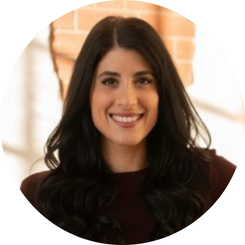 Amanda Silver Headshot - Toronto Family Therapy